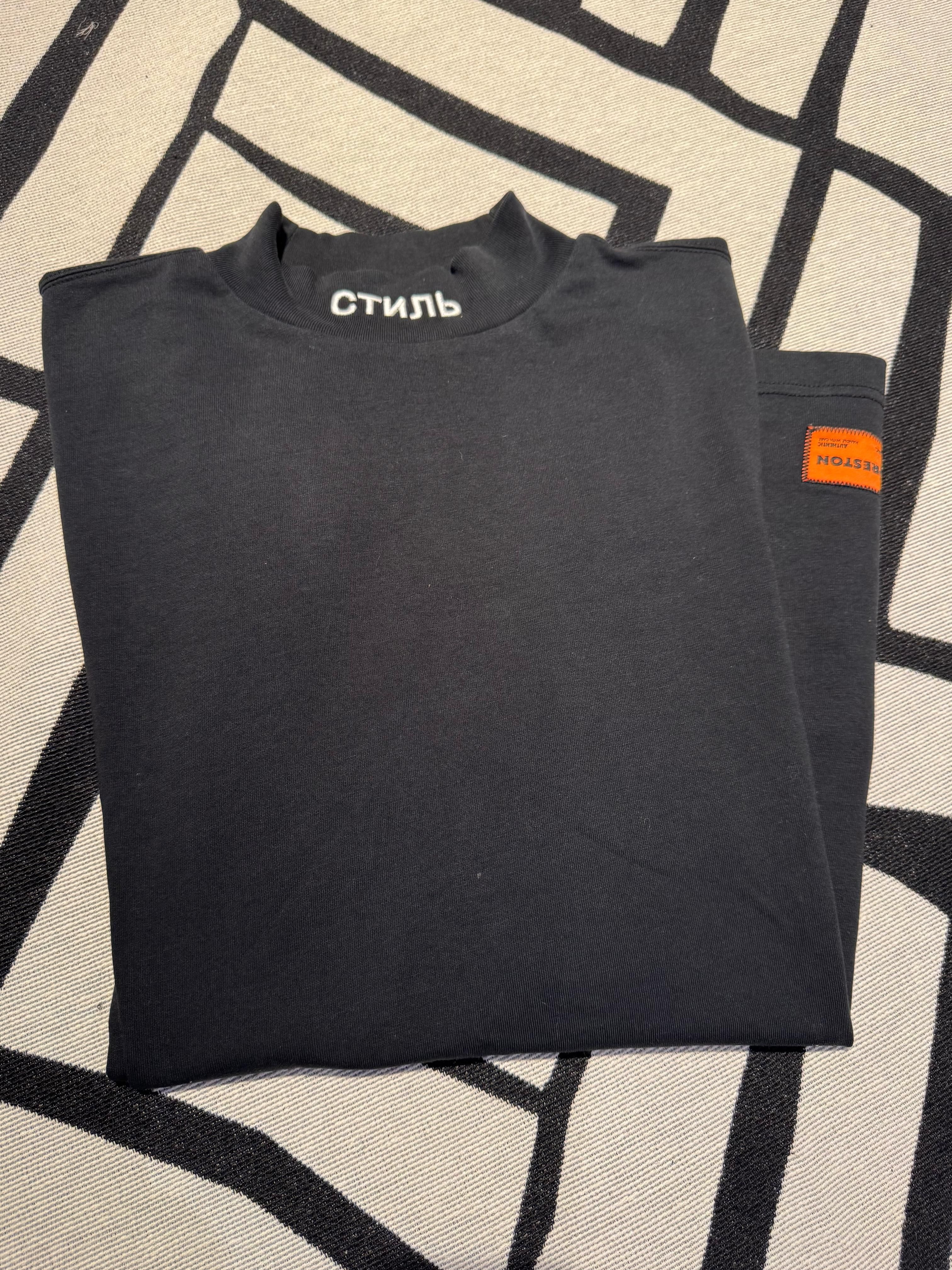 detalhe de Camiseta Heron Preston СТИЛЬ preta