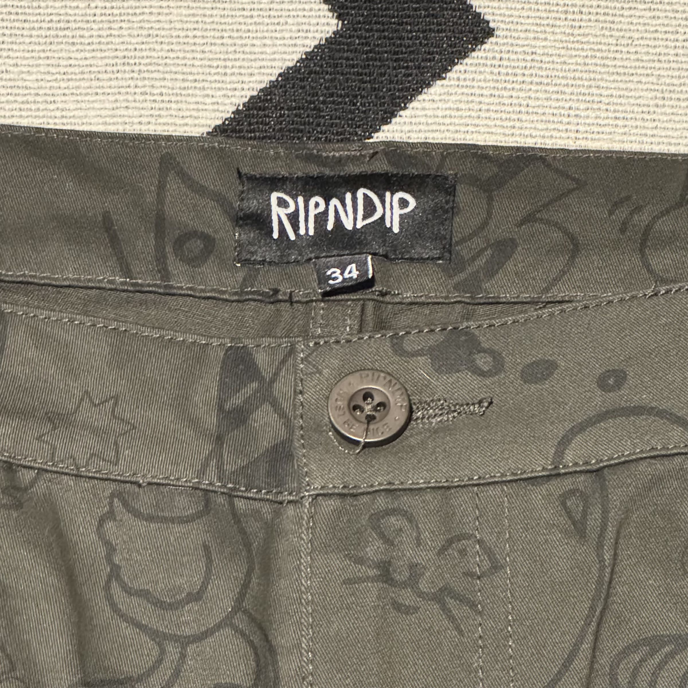 cós da calça RipNDip com etiqueta tamanho 34
